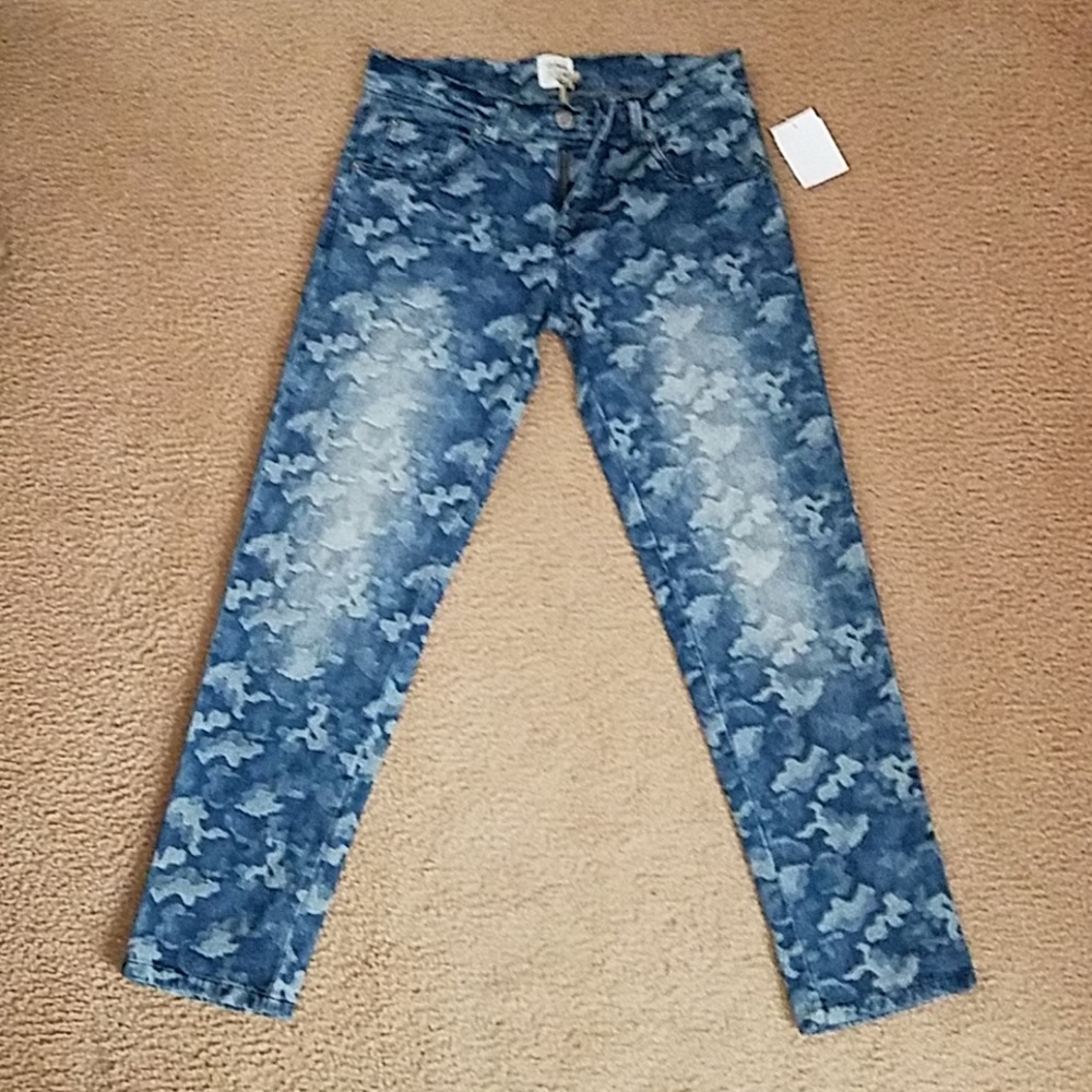 DYLAN STRETCH CAMO DENIM JEANS. SIZE 4.